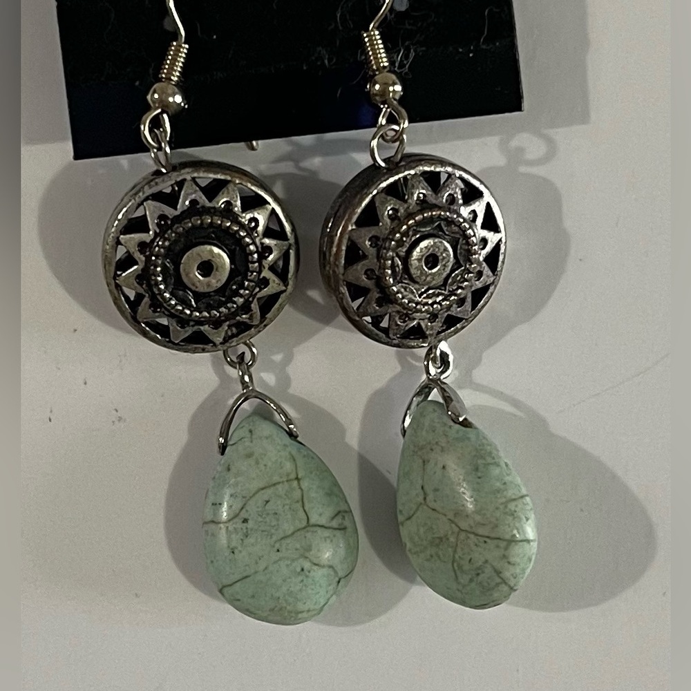 NWT Silver with Green Stone Earrings